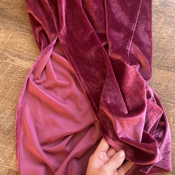 Mauve Velvet Cut Out Dress - Picture 5 of 6
